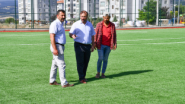 Emet’te 8 adet spor sahası ve 1 yeni şehir stadı hizmete girmek üzere