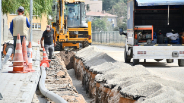 SAĞLIKLI KENT, TEMİZ SU SLOGANI İLE 60 SENELİK ALTYAPI ÇALIŞMALARI KAPSAMLI BİR EKİPLE SÜRÜYOR