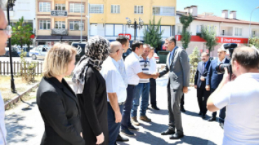 VALİ ÇELİK’E HEMŞEHRİLİK BERATI TAKDİM EDİLDİ
