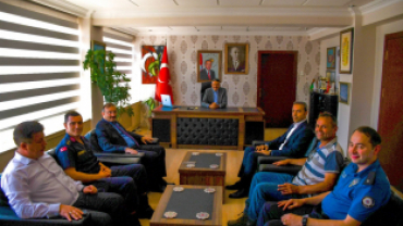 VALİ ÇELİK’E HEMŞEHRİLİK BERATI TAKDİM EDİLDİ