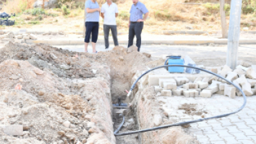 Belediye Başkanımız Hüseyin Doğan ilçemizde farklı noktalarda süren altyapı çalışmalarını yerinde inceledi.