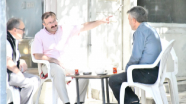 Belediye Başkanımız Hüseyin Doğan, Vatandaşlarla biraraya gelerek İlçede Yapılan Altyapı ve Üst Yapı Çalışmalarını Anlattı