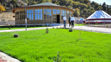 Belediye Başkanımız Hüseyin Doğan,Türk obası ve mesire alanında İncelemelerde bulundu.