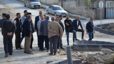 BELEDİYE BAŞKANIMIZ HÜSEYİN DOĞAN MECLİS VE MUHTARLARLA SAHADA