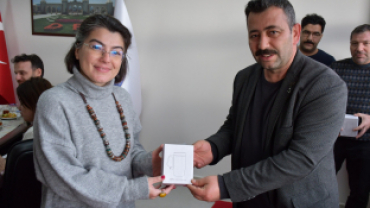 Emet Belediyemiz Öğretmenler Haftası'nda akademisyenleri de unutmadı