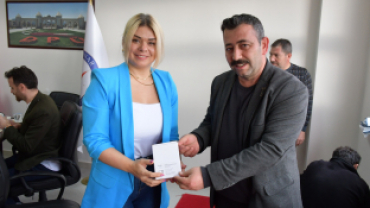 Emet Belediyemiz Öğretmenler Haftası'nda akademisyenleri de unutmadı