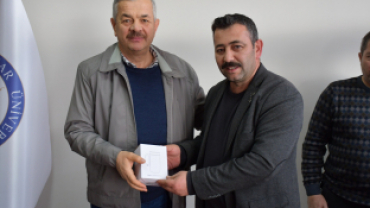 Emet Belediyemiz Öğretmenler Haftası'nda akademisyenleri de unutmadı