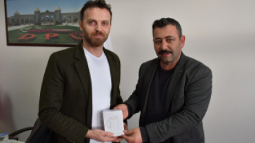 Emet Belediyemiz Öğretmenler Haftası'nda akademisyenleri de unutmadı