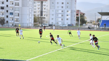 Emet ve Hisarcık’ın takımları, Emet Yeni Şehir Stadı’nda karşılaştı