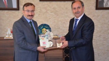 Kütahya Sosyal Bilimler Lisesi Müdürü Öğretmen ve Öğrencilerinden Belediye Başkanımıza Ziyaret