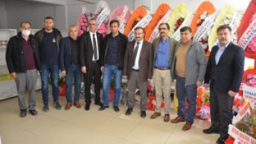 ALTIN KARDEŞLER MEYVE-SEBZE ŞARKÜTERİ VE MARKET İŞLETMESİ BUGÜN CUMA NAMAZI SONRASI DUALARLA AÇILDI...