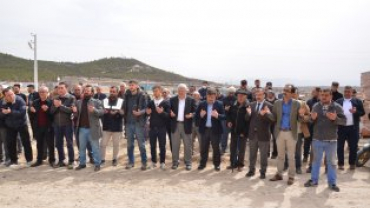 ŞİMŞEK ROTBALANS VE OTO LASTİK TAMİR SERVİSİ BUGÜN CUMA NAMAZI SONRASI DUALARLA AÇILDI...