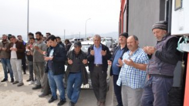 ŞİMŞEK ROTBALANS VE OTO LASTİK TAMİR SERVİSİ BUGÜN CUMA NAMAZI SONRASI DUALARLA AÇILDI...