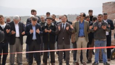 ŞİMŞEK ROTBALANS VE OTO LASTİK TAMİR SERVİSİ BUGÜN CUMA NAMAZI SONRASI DUALARLA AÇILDI...