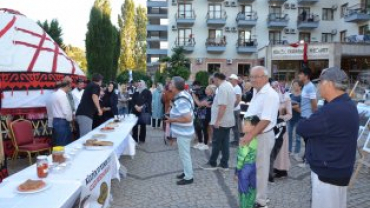 Emet'te Keşkek Cumcumla Yarıştı!