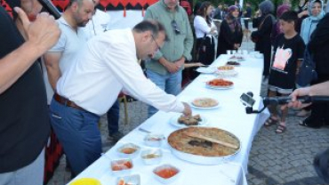 Emet'te Keşkek Cumcumla Yarıştı!