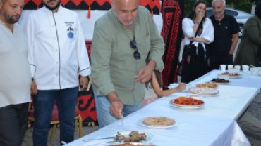 Emet'te Keşkek Cumcumla Yarıştı!