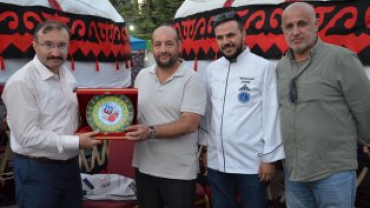 Emet'te Keşkek Cumcumla Yarıştı!