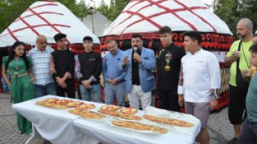 EMFEST'te Emet Pidesi Pizzayla Yarıştı