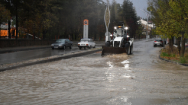 Emet’te 1 Saatlik Sağanak Yağışta Sahadaydık