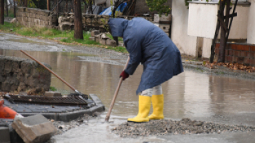 Emet’te 1 Saatlik Sağanak Yağışta Sahadaydık