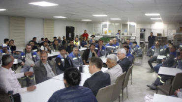 BAŞKANLAR İŞÇİLERLE SAHUR YAPTILAR