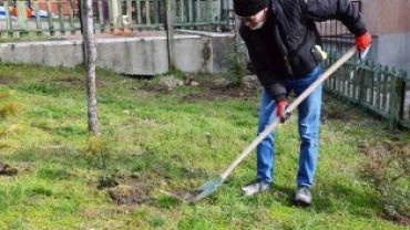 Fidan ve Çiçek dikimi çalışmalarımız devam ediyor